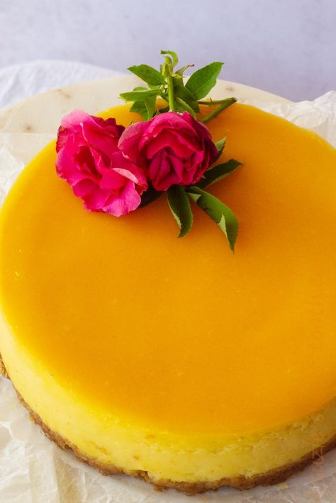 Passionfruit Curd Cheesecake, Passionfruit Puree Recipes, Baked Passionfruit Cheesecake, Passionfruit Cheesecake Recipes, Lilikoi Cheesecake Recipes, Passion Fruit Cheesecake Recipe, Cheesecake Without Crust, Cheesecake Unique, Passionfruit Pie