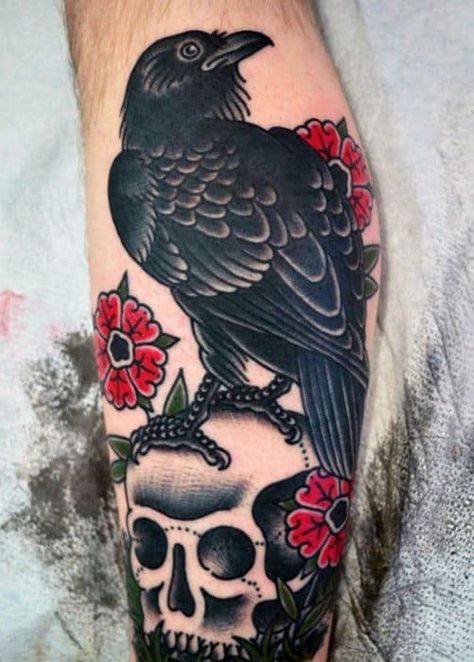 40 Traditional Crow Tattoo Designs For Men - Old School Birds Bird Skull Tattoo, Black Heart Tattoos, Crow Tattoo Design, Tattoo Old School, Traditional Tattoo Sleeve, Crow Tattoo, Raven Tattoo, Feather Tattoos, Skull Tattoos