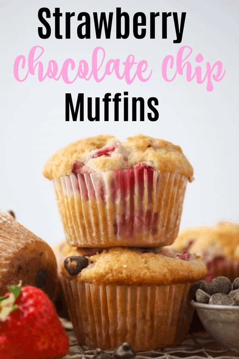 Strawberry Chocolate Chip Muffins - Boston Girl Bakes Breakfast Muffins Recipes, Strawberry Chocolate Chip Muffins, Muffins Strawberry, Strawberry Muffin Recipes, Breakfast Muffin, Muffins Recipes, Simple Muffin Recipe, Strawberry Muffins, Healthy Strawberry