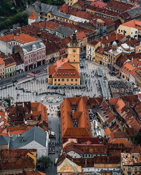 Asia Photography, Brasov Romania, Visit Romania, Transylvania Romania, Romania Travel, Brasov, Destination Voyage, Beautiful Places To Travel, Best Places To Travel