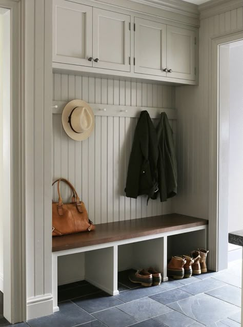 Galley Mudroom, Oak Bench Seat, Boot Bench, Shoe Cubbies, Small Mudroom Ideas, Utility Room Designs, Mudroom Remodel, Entry Closet, Mud Room Entry