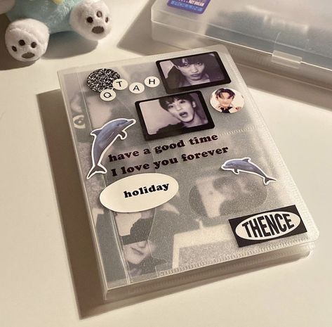 Credit | ig : my_cxxdy Binder Decoration Ideas Aesthetic, Kpop Binder Aesthetic, Photocard Binder Aesthetic, Binder Aesthetic Ideas, Photo Album Aesthetic, Kpop Binder Deco, Photocard Binder Ideas, Kpop Stationary, Binder Aesthetic