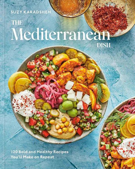 120 bold and healthy recipes you'll make on repeat! Cookbook of Mediterranean diet inspired recipes from the creator of the #1 website for modern Mediterranean cooking & lifestyle. By Suzy Karadsheh, author and creator of TheMediterraneanDish.com Tacos Gobernador, Mediterranean Cookbook, Homemade Pita Bread, Chef Boyardee, The Mediterranean Dish, Resep Salad, Chickpea Soup, Falafels, Roasted Asparagus