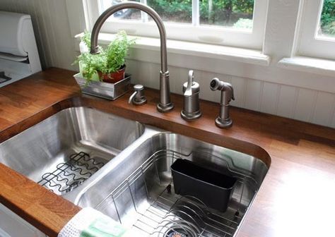 All about undermount kitchen sinks... this will be useful in the future Ikea Butcher Block Countertops, Diy Butcher Block Countertops, Replacing Kitchen Sink, Ikea Butcher Block, Kitchen Sink Remodel, Diy Butcher Block, Best Kitchen Sinks, Kitchen Sink Organization, New Countertops