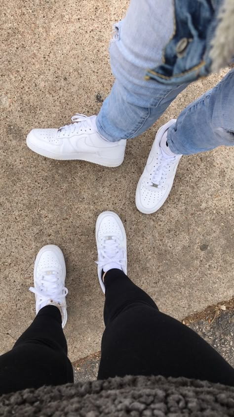 Foto Air Force Aesthetic, Couple Air Force 1, Nike Air Force 1 Aesthetic, Air Force 1 Aesthetic, Air Force Pictures, Kasut Nike, Street Casual Men, Air Force 1 Outfit, Nike Air Force 1 Outfit