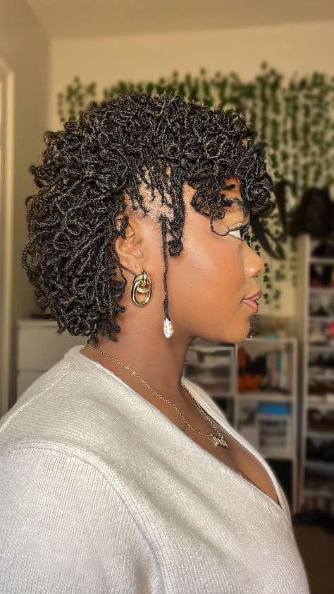 D E J A N I C O L E (@allthingsdejanicole) • Instagram photos and videos Roller Sets, Sisterlocks, Roller Set, I Survived, Nature Girl, Have You Tried, Locs, First Year, Natural Hair