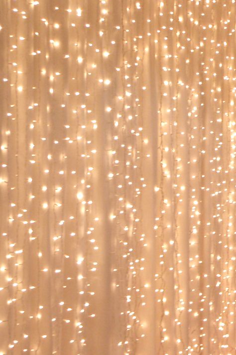 Vegas Theme Party Ideas, Las Vegas Theme Party, Las Vegas Theme, Picture Template, Vegas Theme Party, Quince Decor, Cute Home Ideas, A Thousand Wishes, Blinding Lights