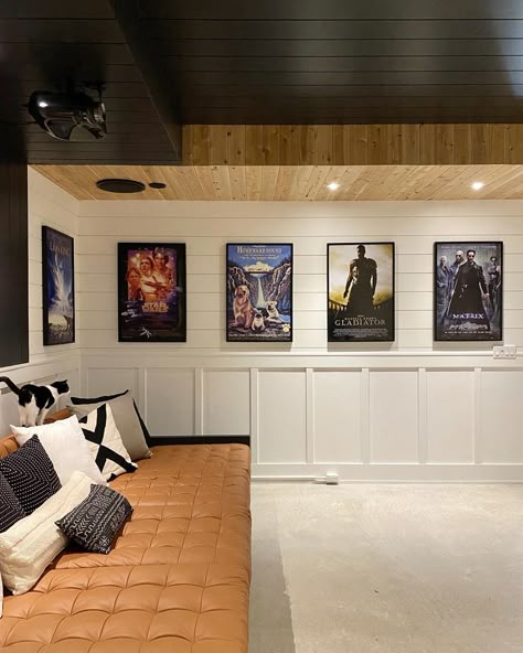 Basement Movie Poster Decor, Movie Office Interior, Movie Posters Basement, Home Theater Posters, Movie Room Poster Ideas, Small Basement Movie Room Ideas, Small Basement Movie Room, Basement Movie Theatre, Finished Basement Bar Ideas