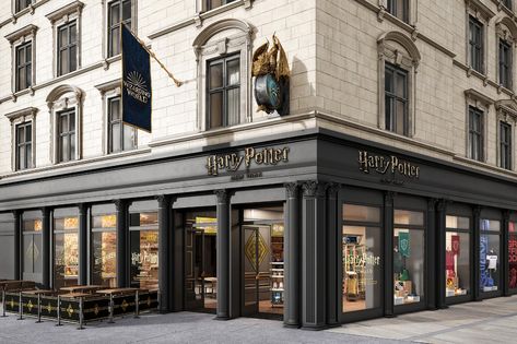 Review: The Harry Potter New York Store Is Worth the Hype. Here's What to See, Do, and Buy Harry Potter New York, Harry Potter Store, Harry Potter New, Harry Potter Shop, Flatiron Building, Images Harry Potter, Newt Scamander, Hogwarts Castle, Vr Experience