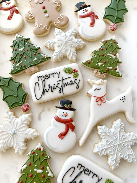 Christmas Decorated Sugar Cookies Christmas Cookie Themes, Sugar Christmas Cookies, Christmas Sugar Cookie Designs, Christmas Decorated Sugar Cookies, Iced Christmas Cookies, Royal Icing Christmas Cookies, Frosted Pinecones, Metallic Ornaments, Snowflake Sugar Cookies