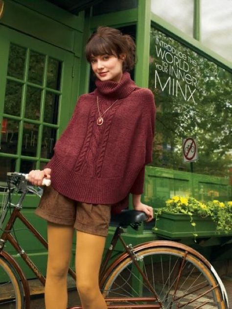 Mustard Tights, Yellow Tights, Burgundy Knit Sweater, Tights Outfits, Cycle Chic, Tights Outfit, Shorts With Tights, Mode Vintage, Looks Style