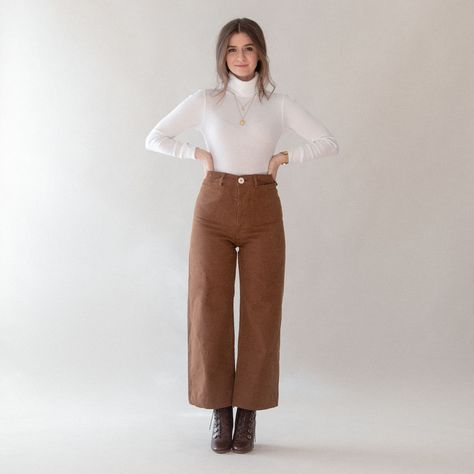 Dearly Bethany Outfits, Dearly Bethany, Wide Leg Pants Outfit, Turtleneck Bodysuit, Hacks Clothes, Brown Pants, Ribbed Turtleneck, Fashion Hacks Clothes, Petite Outfits