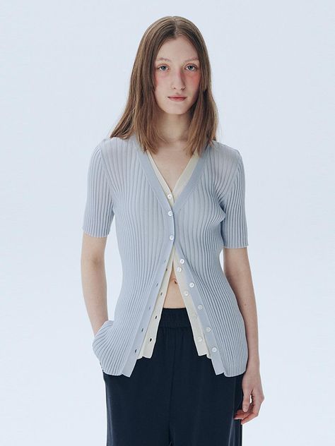 This is a trendy and feminine cardigan by ahwe that is made out of high quality and sturdy material. With distinctive mood of the design and modern feminine look, you can style it for your comfortable daily outfit.- Double layered look- Slim fit with ribbed texture- Feminine and modern mood Chic V-neck Cardigan For Layering, Soft Texture V-neck Cardigan For Layering, Trendy Ribbed V-neck Cardigan, Feminine Knit V-neck Cardigan, Chic Fine Knit V-neck Cardigan, Feminine Cardigan, Slim Cardigan, Cardigan Design, Cardigan Outfit