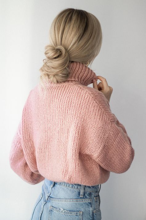 3 Easy Hairstyles that are Perfect for Sweater Weather Easy Hairdos, Twist Ponytail, Dry Shampoo Hairstyles, Formal Hairstyles, Hairstyles For School, Hollywood Glamour, Mode Inspiration, Sweater Weather, Hair Tutorial