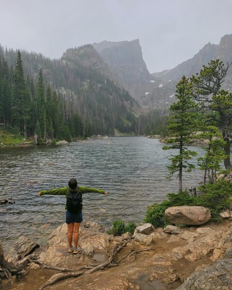 colorado summer Colorado Family Aesthetic, Life In The Mountains, Colorado Girl Aesthetic, Denver Colorado Aesthetic, Colorado Aesthetic, Colorado Hikes, Colorado Life, Colorado Christmas, Trip To Colorado