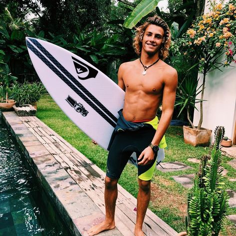 Marco Mignot on Instagram: “Who wants to go surfing with me ? @quiksilver” Marco Mignot, Surfer Guys, Surfer Boys, Girls Football Boots, Skater Boys, Skateboard Girl, Blonde Boys, Dear Future Husband, Athletic Men