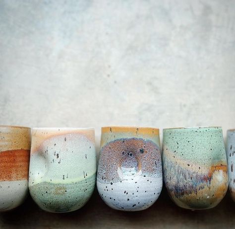 Teri Erasmus on Instagram: "t h e G R I P T U M B L E R These are used A L L the time by everyone in our home. And I’m excited about adding a few new glaze combos to this pre order ❤️ . . . #pottery #ceramics #ceramic #clay #clayart #art #artist #handmade #handmadepottery #handmadeceramics #wheelthrown #wheelthrownpottery #tumbler #homedecor #potter #pottersofinstagram" Potter Glaze Ideas, Ceramic Tumblers Pottery, Pottery Tumbler Ideas, Ceramic Tumblers Handmade, Ceramics Wheel Thrown Ideas, Pottery Glazing Ideas, Pottery Wheel Projects, Amaco Glaze Layering, Pottery Glaze Ideas