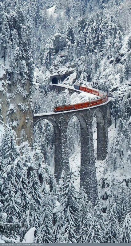 Switzerland Aesthetic, Train Aesthetic, Europe Train, Scenic Railroads, Nothing At All, Interlaken, Train Pictures, Winter Scenery, Train Rides