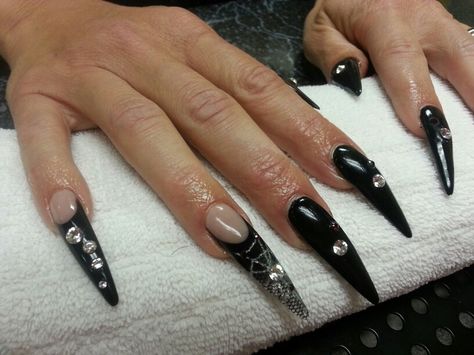 Goth Jelly Nails, Black Emo Nails, Long Black Nails, Vampire Nails, Gothic Nails, Goth Nails, Stiletto Nails Designs, Glamorous Nails, Nail Jewelry