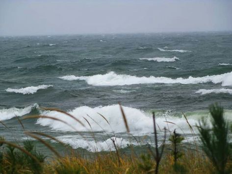 Lake Superior Michigan, Lake Superior Wedding, Great Lakes Aesthetic, Lake Superior Aesthetic, The Great Lakes, Lake Michigan Aesthetic, Michigan Aesthetic, Great Lakes Shipwrecks, Marquette Michigan