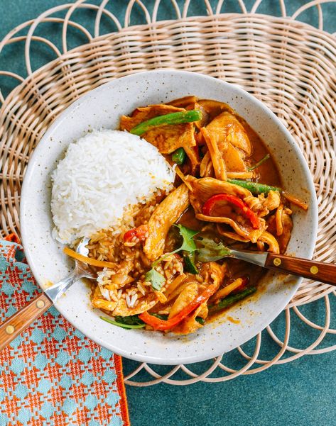 Red Curry Chicken Thai Red Curry Chicken Recipe, Thai Red Curry Chicken, Curry Chicken Recipe, Thai Chicken Curry, Red Curry Chicken, Wok Of Life, Woks Of Life, The Woks Of Life, Chicken Curry Recipe