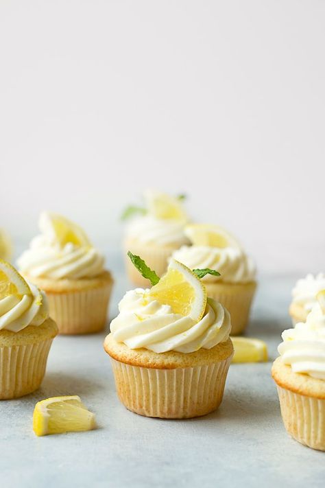 Batch of Lemon Cupcakes with Lemon Cream Cheese Frosting Lemon Dessert Ideas, Lemon Mini Cupcakes, Lemon Wedding Cupcakes, Lemon Decorated Cupcakes, Lemon Cupcake Decorating Ideas, Lemon Party Ideas, Lemon Cup Cakes, Cute Birthday Cupcakes, Small Batch Lemon Cupcakes