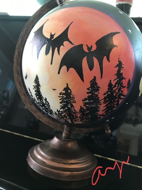 Painted Globe Diy, Halloween Globe, Globe Painting, Bibbity Bobbity Boo, Halloween Entertainment, Fall Craft Projects, Fall And Halloween Crafts, Globe Ideas, Fair Crafts