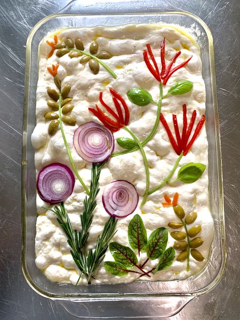 Flower Foccacia, Bread Plating, Flower Focaccia, Foccacia Bread, Study Girl, Lunch Party, Gf Baking, Fancy Food, Spring Flower