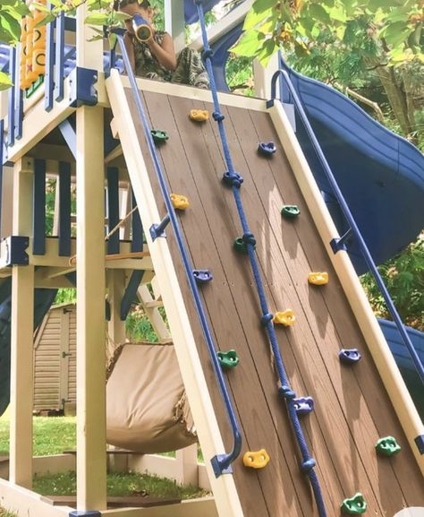 Wood Playground, Outdoor Kids Play Area, Swing Set Diy, Backyard Playset, Outdoor Play Structures, Kids Backyard Playground, Play Area Backyard, Tree House Plans, Backyard Kids Play Area