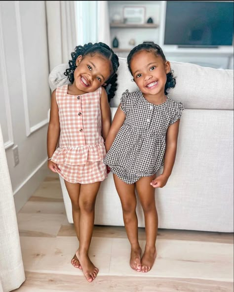 Twin Baby Girls Black, Mixed Twins, Black Triplets, Black Twin Babies, Twin Aesthetic, Two Sets Of Twins, Mixed Children, Toddler Twins, Twin Girl