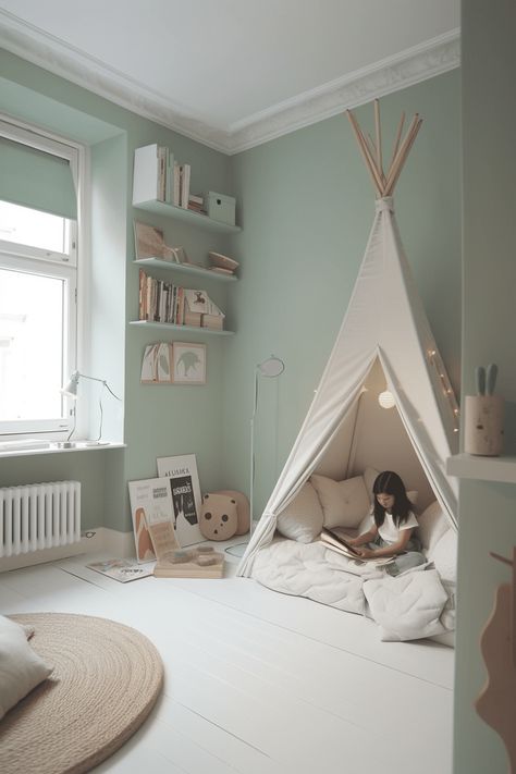 Kids Room Reading Nook, Small Book Nook, Reading Tent For Kids, Toddler Reading Nook, Kids Reading Nook Ideas, 3k Classroom, Attic Decorating Ideas, Fairy Lights Wall, Reading Nook For Kids