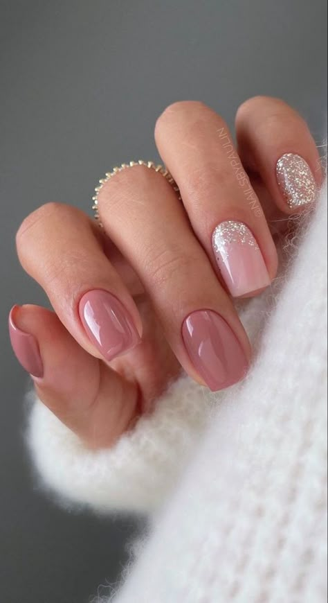 May Nails Ideas 2024 Short, Neutral Color Nail Designs, Structure Gel Manicure, Milky Nails, October Nails, Simple Gel Nails, Neutral Nails, Dipped Nails, Classy Nails