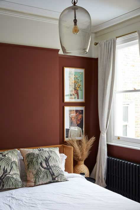 DULWICH SE22 - SHOOTFACTORY - LONDON LOCATION HOUSE 7 Burnt Red Wall Color, Dark Orange Bedroom, Red Bedroom, Red Bedroom Ideas, Red Bedroom Walls, Brown Bedroom Walls, Red Bedroom Design, Red Accent Wall, Townhouse Interior