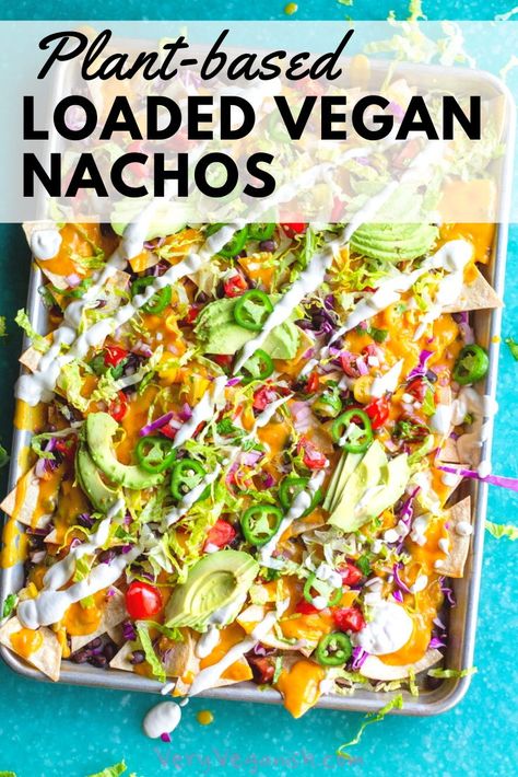 Healthy Cheese Sauce, Easy Sheet Pan Nachos, Salad Nachos, Sheet Pan Nachos Recipe, Vegan Cashew Cream, Nachos Chicken, Sheet Pan Nachos, Pan Nachos, Nachos Supreme