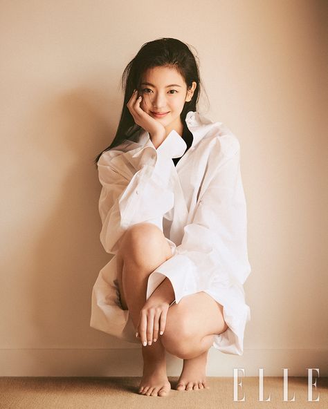 ITZY on Twitter: "LIA X ELLE April, 2023 #ITZY #MIDZY @ITZYofficial #리아 #LIA @ELLE_KOREA https://t.co/V0O3gQ7fJB" / Twitter Slay Girl, Elle Korea, Lia Itzy, J Pop, Elle Magazine, Vogue Magazine, Marie Claire, Korean Girl, South Korean Girls