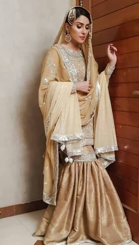 Wardrobe Traditional, Ayeza Khan Dresses, Sharara Style, Dress Design Pakistani, Royal Outfit, Sharara Designs, Shadi Dresses, Desi Wedding Dresses, Nikkah Dress