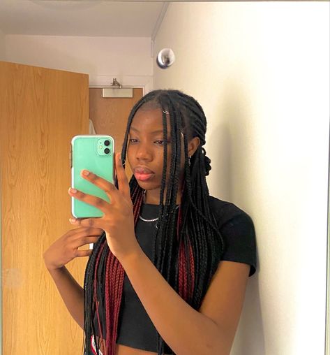 Box Braids With Red In The Back, Black To Red Box Braids, Braids For Black Women Red And Black, Red And Black Braids Black Women, Braids With Red In The Back, Black And Red Braids Peekaboo, Braids For Black Women Peekaboo, Two Colored Box Braids, Hairstyles For Peekaboo Braids