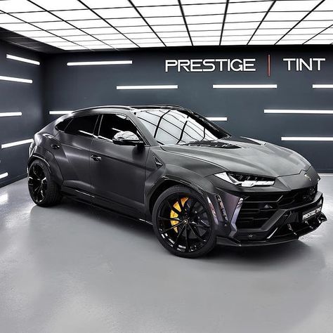 Lamboginigini Urus, Lambo Truck, Dream Cars Lamborghini, Luxury Cars Range Rover, Concept Vehicles Sci Fi, Lamborghini Urus, High End Cars, Lamborghini Cars, Suv Cars