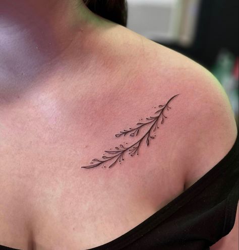 Collarbone floral fine line vine tattoo feminine woman girl Fine Line Collar Bone Tattoo, Line Tattoo Floral, Line Floral Tattoo, Fine Line Floral Tattoo, Fine Line Floral, Tattoo Floral, Fine Line Tattoo, Line Tattoo, Collar Bone Tattoo