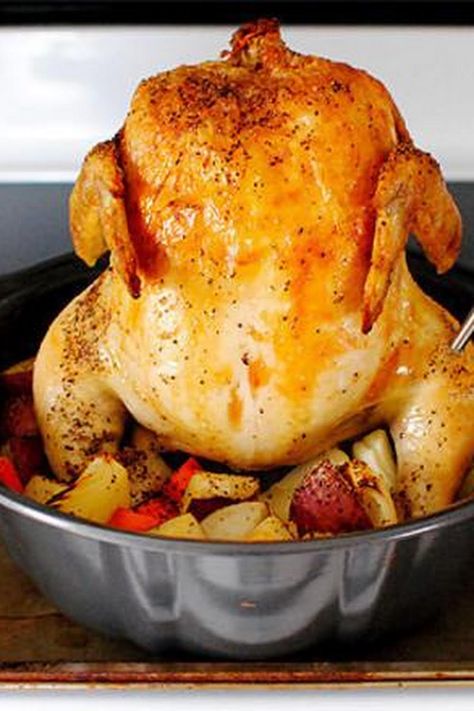 Amazing Chicken Breast Recipes, Pan Roasted Chicken, Roasted Vegetables With Chicken, Bundt Pan Recipes, Endive Recipes, Pan Chicken Recipes, Cooking Whole Chicken, Roasted Chicken And Potatoes, Tasty Meat