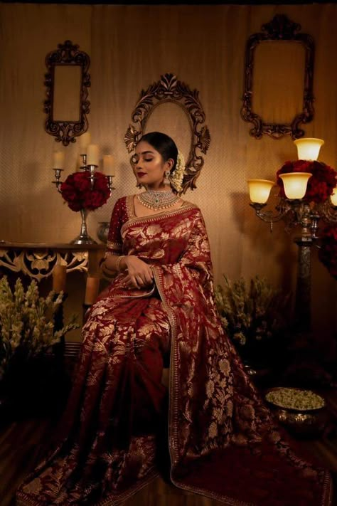 Red Saree Wedding, Colors For Brown Skin, Lip Shade, Bridal Sari, Lip Shades, Bridal Sarees South Indian, Reception Sarees, Hindu Bride, Wedding Sari