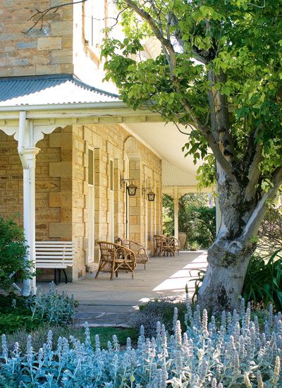 A wide veranda keeps this South Australian homestead cool and shady during the day. ACxx Australian Homestead, Australian Country Houses, Heritage House, Australian Architecture, Stone Cottage, Farmhouse Exterior, Australian Homes, During The Day, Stone Houses