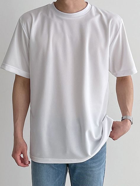 Plain White T Shirt Outfit Men, White Tshirt And Jeans Outfit Men, White Tshirt Outfit For Men, White T Shirt Outfit Men, White T Shirt And Jeans, White Tshirt And Jeans, Mockup Camisa, Plain White Top, White Tshirt Outfit