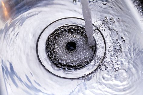 Mold in sink drains is a common problem because of the moist environment and food particles. Scrub with detergent or use baking soda and vinegar for cleaning. Shower Drain Smell, Kitchen Sink Clogged, Mold Smell, How To Get Rid Of Gnats, Diy Bug Spray, Natural Home Cleaning, Homemade Cleaner, Unclog Drain, Bathroom Drain