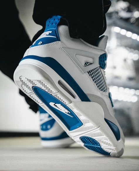 Jordan 4 Military Blue, Military Blue 4s, Best Nike Sneakers, Blue 4s, Shoes Wishlist, Jordan 4s, Air Jordan Sneakers, Jordan Sneakers, Air Jordan 4