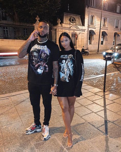 YASMIN DE CHRISTIE on Instagram: “Fact: i hardly go out (out of choice) but when i do and i drink a few whiskeys.. i never want to go home!   ps we brought our tees from a…” Streetwear Couple Street Style, Black Couple Outfits, Printed Outfits, Streetwear Couple, Couple Matching Outfits, Couple Fits, Couples Outfit, Couple Style, Cute Couple Outfits