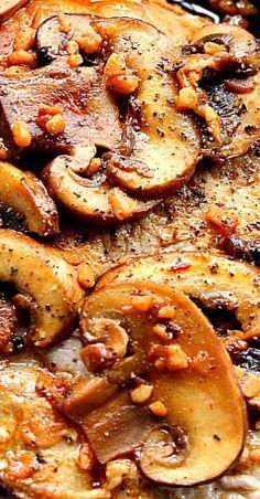 Pork Chop Recipes Crockpot, Garlic Butter Mushrooms, Mushroom Pork Chops, Easy Pork Chops, Pork Chop Dinner, Pork Chop Recipes Baked, Pork Dinner, Baked Pork Chops, Baked Pork