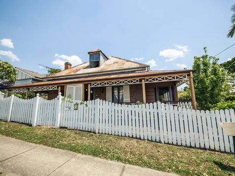 Ipswich Qld, Attic Loft, Dormer Windows, Cool Cafe, 4 Bedroom House, Bedroom Loft, Australian Homes, Custom Kitchen, Residential Building