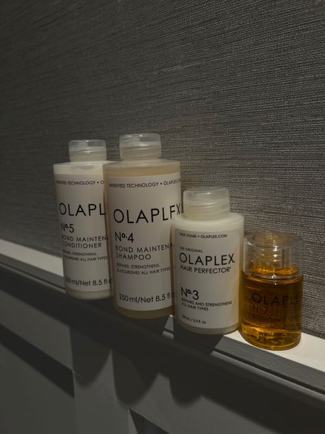 Olaplex Products Aesthetic, Olaplex Aesthetic, Olaplex Products, Birthday 20, Products Aesthetic, Skin Goals, Natural Hair Growth Tips, Aesthetic Clean, Xmas Wishes