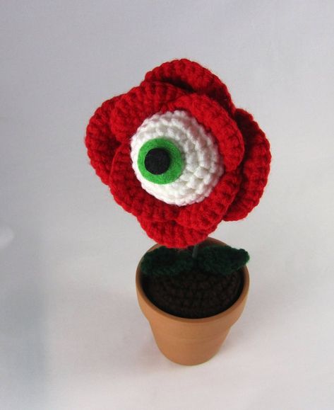 PDF Crochet Pattern Eye Ball Rose Creepy Flower red rose | Etsy Red Rose Plant, Free Crochet Halloween, Horror Crochet, Creepy Crochet, Crochet Halloween Patterns, Crochet Plants, Felted Crochet, Eye Ball, Crochet Hack